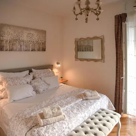 Awesome In Nyaraló *